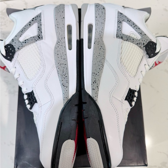 2015 Jordan’s 4’s BNIB 11.5 White/Black Cement - Picture 5 of 12